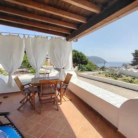 Villa La Milanina Липари Екстериор снимка