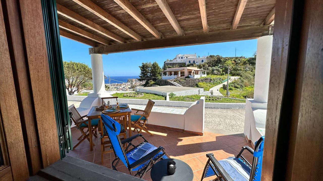 Villa La Milanina Липари Екстериор снимка
