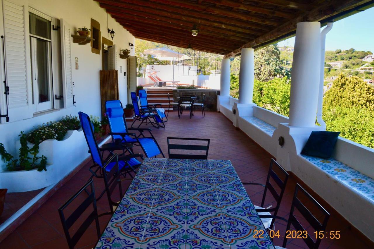 Villa La Milanina Липари Екстериор снимка